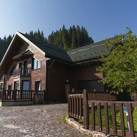 Nordian Next To Lift Alpehytte Bukovel