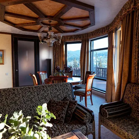 Nordian Next To Lift בוקובל