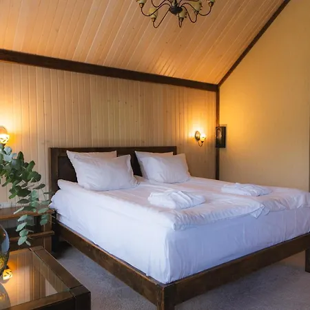 בקתה Nordian Next To Lift *