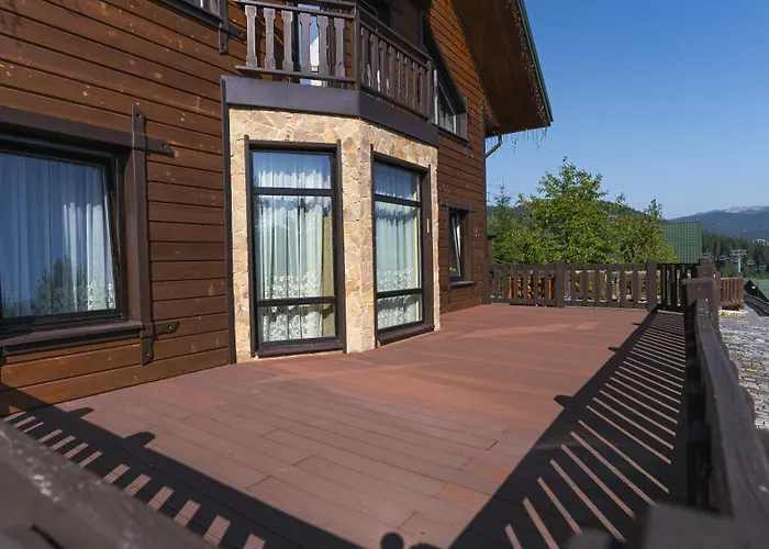 Chalet Nordian Next To Lift *